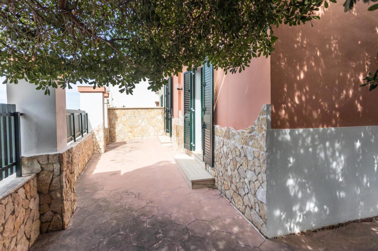 Villetta Bianca Sulla Spiaggia - Apulia Home Gallipoli Exterior photo